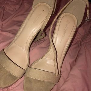 BEIGE SUADE HEELS